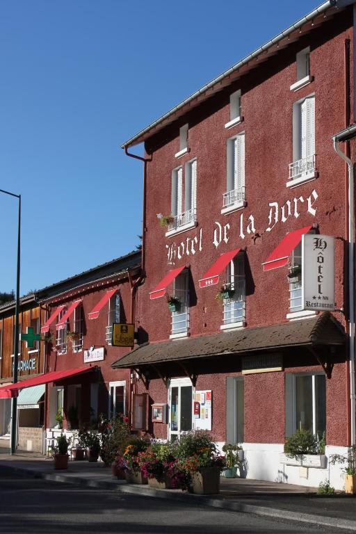 Logis Hotel Restaurant De La Dore Vertolaye Eksteriør bilde